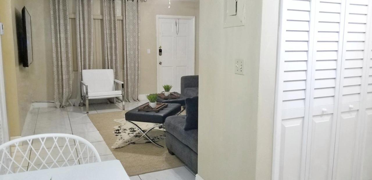 Glam 2 Bedroom Apartment Close To Nsu In Cooper City Exteriör bild